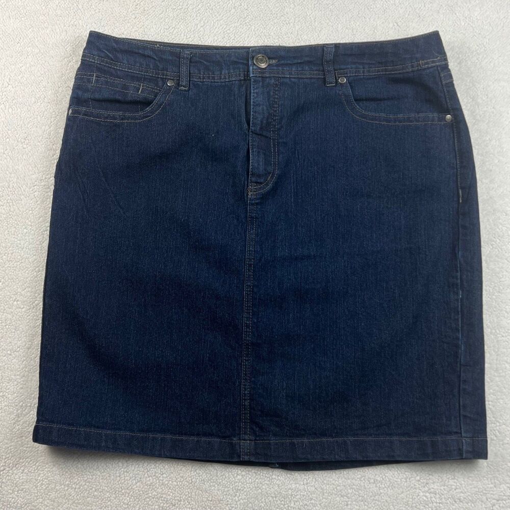 Bandolino Women's Denim Skirt Dark Wash Embellished Pockets Size 14 Stretch